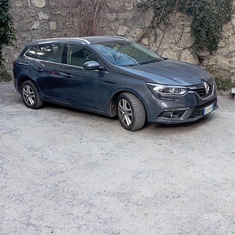 Usata Renault Mégane IV Business 116 CV (85 kW) 2020 Grigio Station wagon