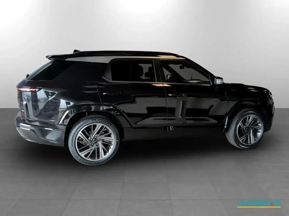 Nuova KGM Actyon 163 CV (119 kW) 2026 Lak  space black SUV