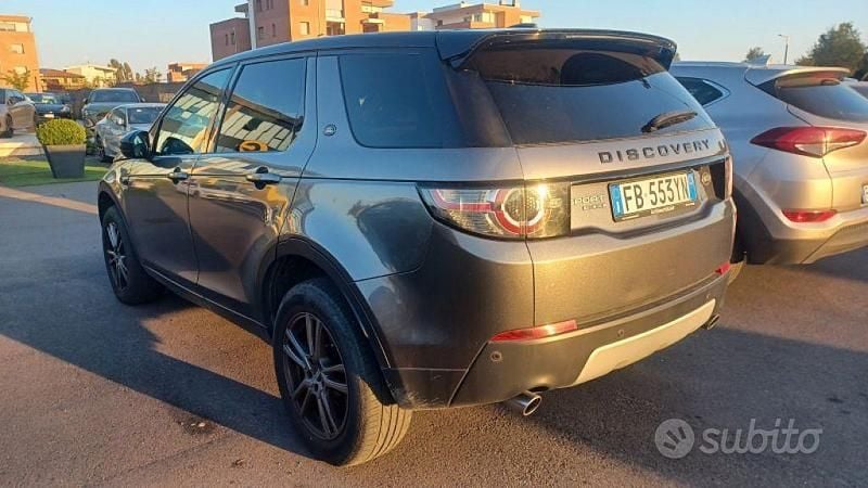 Usata Land Rover Discovery Sport HSE 190 CV (139 kW) 2015 Grigio SUV