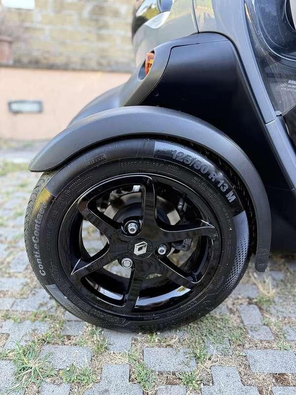 Begagnad Renault Twizy 8 kW (11 HK) 2018 Halvkombi