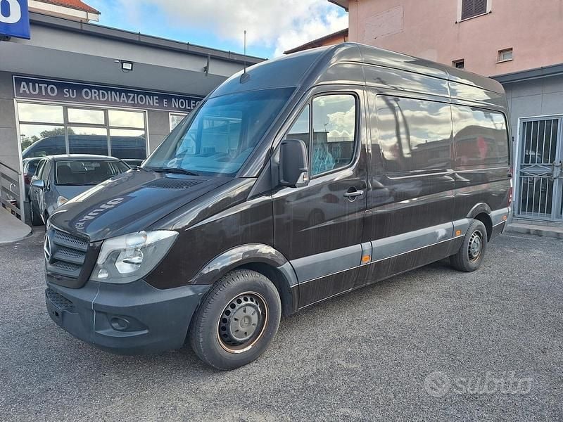 Usata Mercedes Sprinter 114 CV (83 kW) 2017 Marrone Furgone
