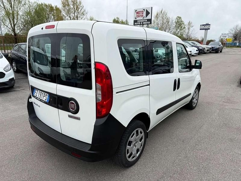 Usata Fiat Doblò Easy 95 CV (69 kW) 2019 Bianco Monovolume