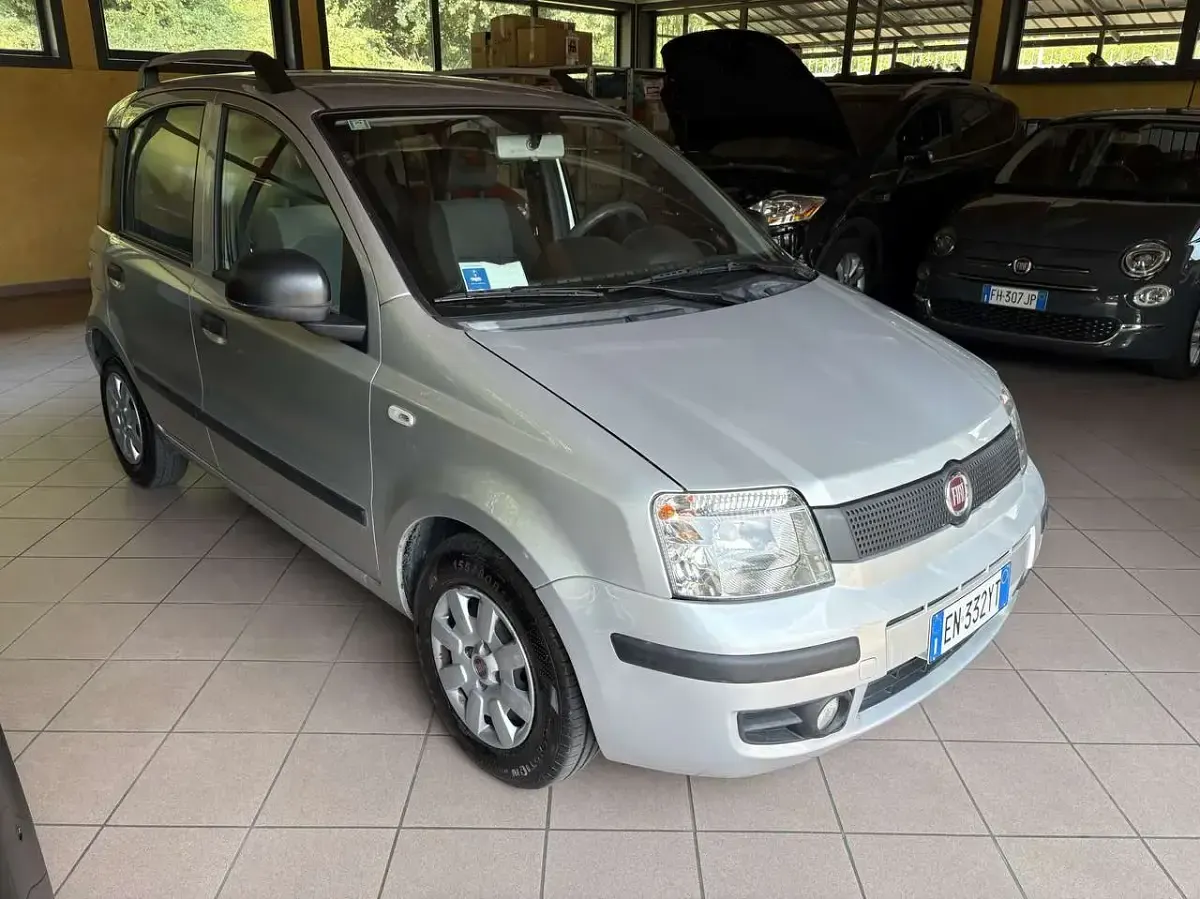 Usata Fiat Panda 69 CV (50 kW) 2012 Argento Utilitaria