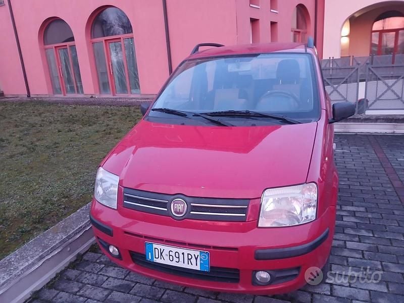 Usata Fiat Panda 77 CV (56 kW) 2007 Rosso Utilitaria