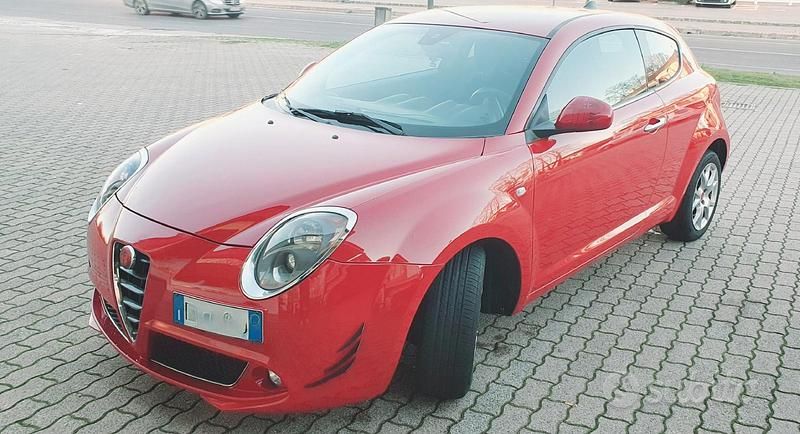 Usata Alfa Romeo MiTo Distinctive 95 CV (69 kW) 2016 Rosso Utilitaria