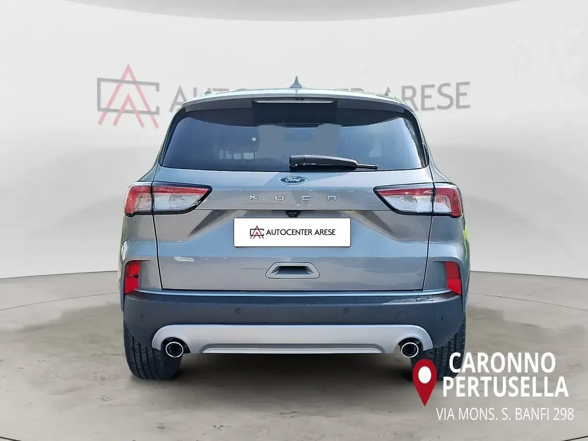 Usata Ford Kuga Titanium 120 CV (88 kW) 2024 Grigio SUV