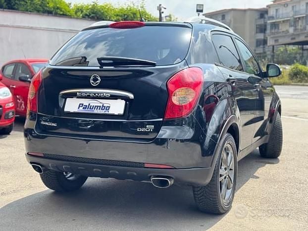 Usata SsangYong Korando 175 CV (128 kW) 2011 Nero SUV