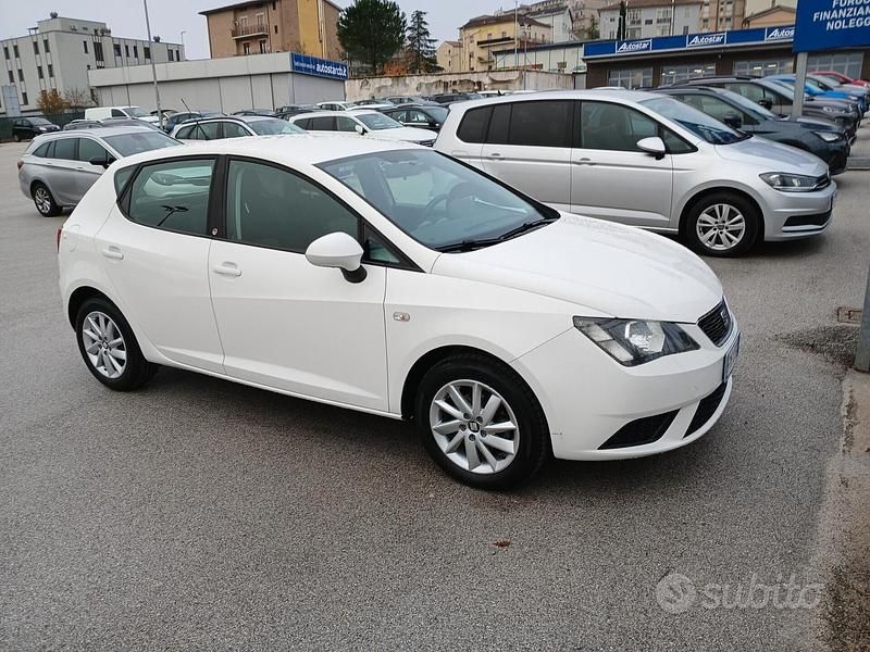 Usata Seat Ibiza SOL 90 CV (66 kW) 2017 Bianco Berlina