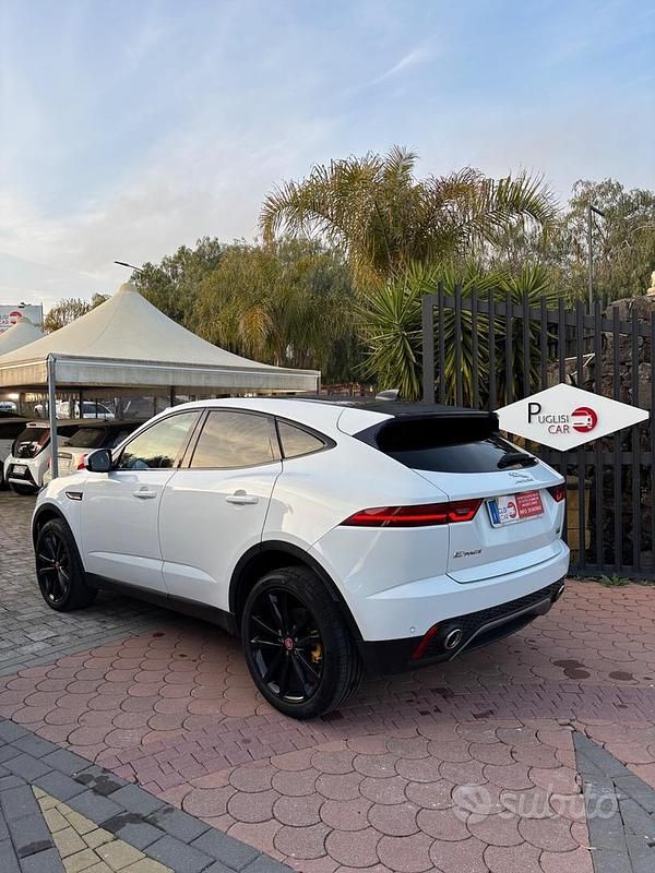 Usata Jaguar E-Pace R-Dynamic 150 CV (110 kW) 2018 Bianco SUV