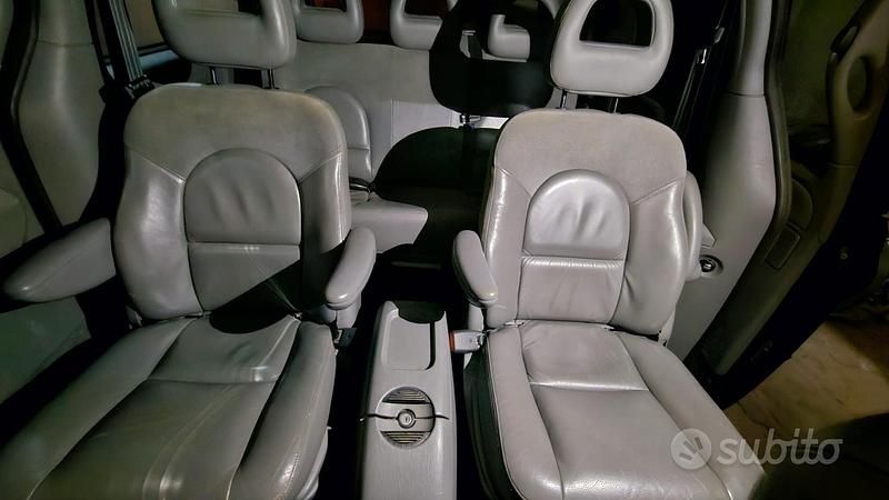 Usata Chrysler Voyager 143 CV (105 kW) 2004 Monovolume
