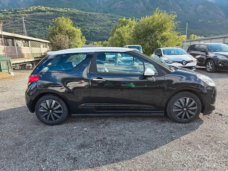 Usata Citroën DS3 95 CV (69 kW) 2011 Nero Coupé