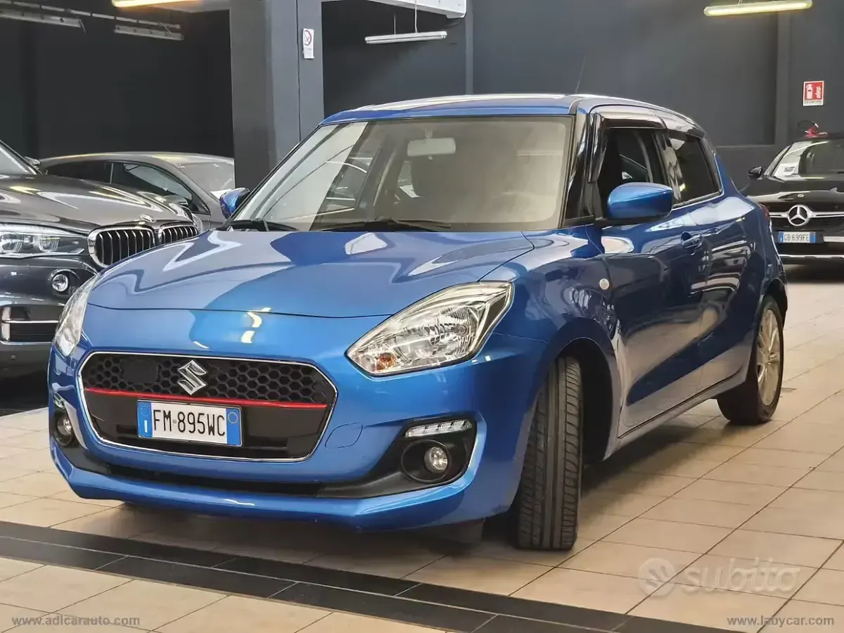 Usata Suzuki Swift Cool 111 CV (81 kW) 2017 Blu/azzurro Utilitaria