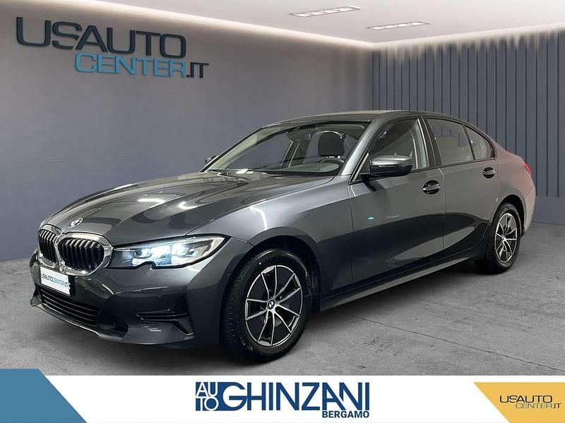 Grigio Usata 2021 BMW 316 Advantage Tre volumi | 24.500 € (Buon prezzo) - Immagine 1/4