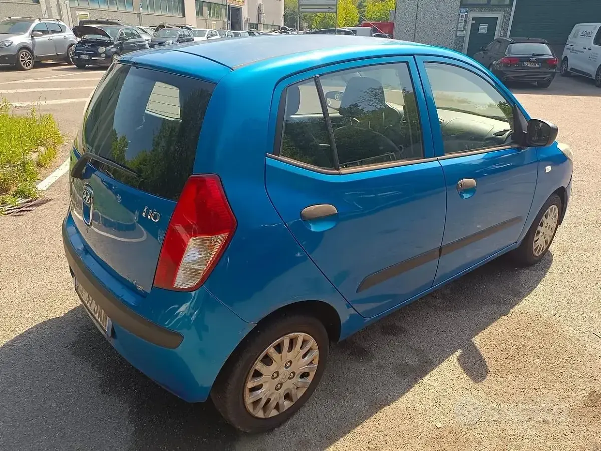 Usata Hyundai i10 65 CV (47 kW) 2009 Blu Utilitaria