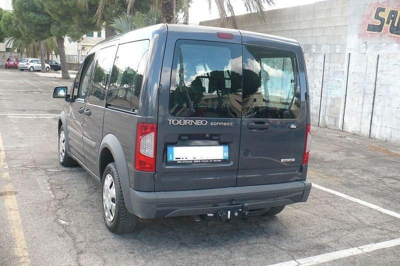 Usata Ford Tourneo Connect Trend 90 CV (66 kW) 2012 Blu Monovolume