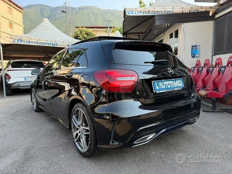 Usata Mercedes A180 Premium 109 CV (80 kW) 2016 Nero Utilitaria
