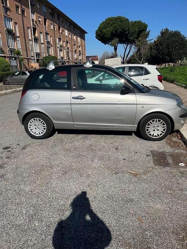 Usata Lancia Ypsilon 60 CV (44 kW) 2006 Utilitaria