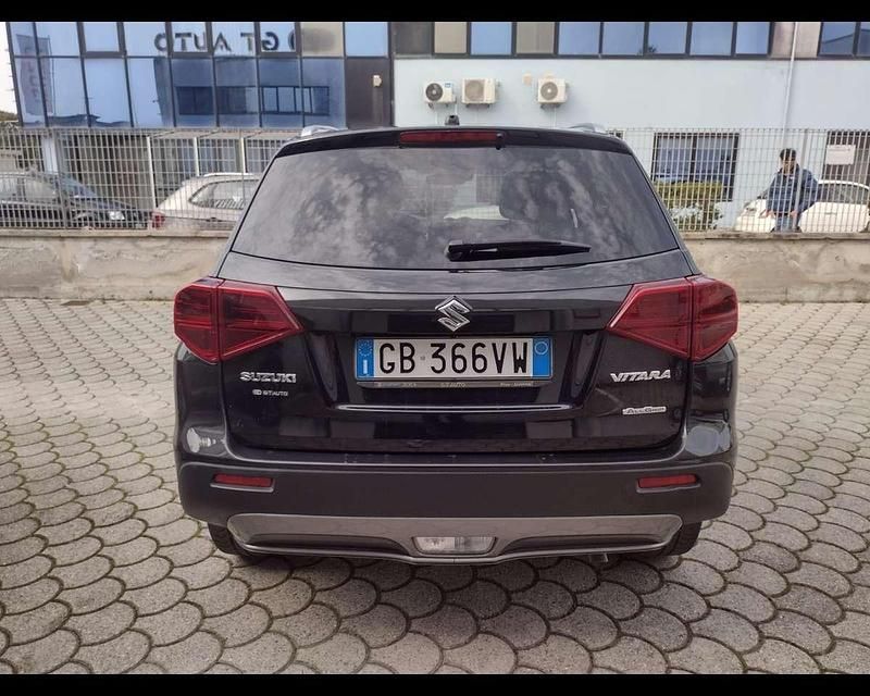 Usata Suzuki Vitara Cool 111 CV (81 kW) 2020 Nero SUV