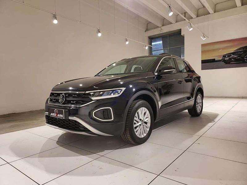Usata VW T-Roc Life 150 CV (110 kW) 2024 Nero SUV