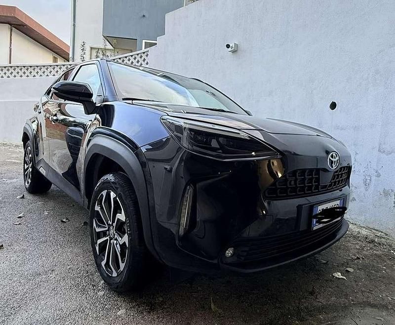Usata Toyota Yaris Cross Trend 116 CV (85 kW) 2024 Nero SUV