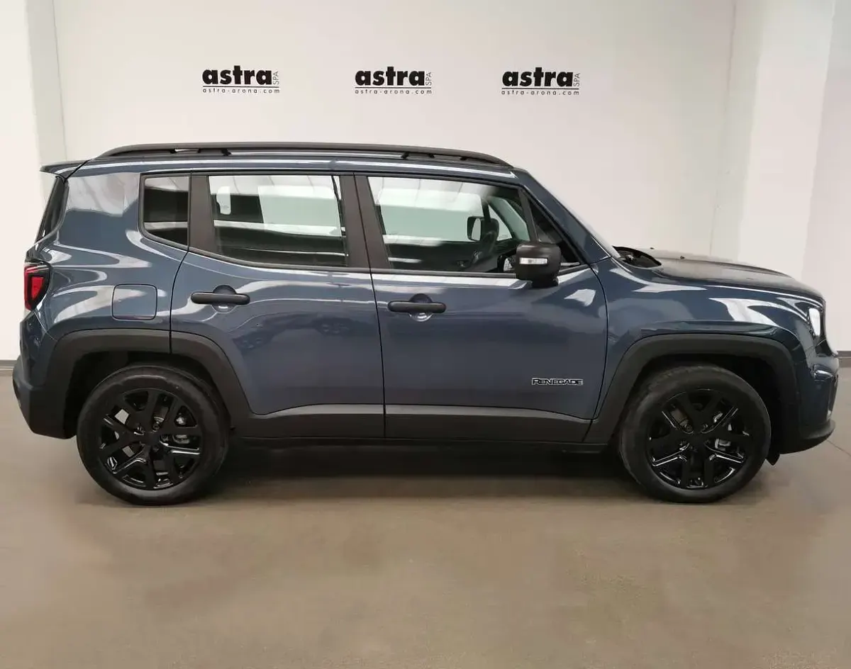 Usata Jeep Renegade Summit 131 CV (96 kW) 2025 Blu shade SUV