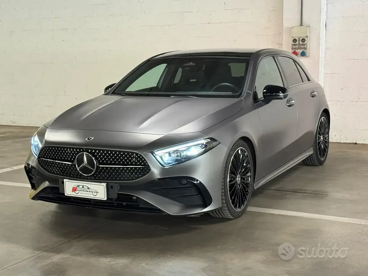Usata Mercedes A200 AMG Line Premium 150 CV (110 kW) 2024 Grigio Berlina