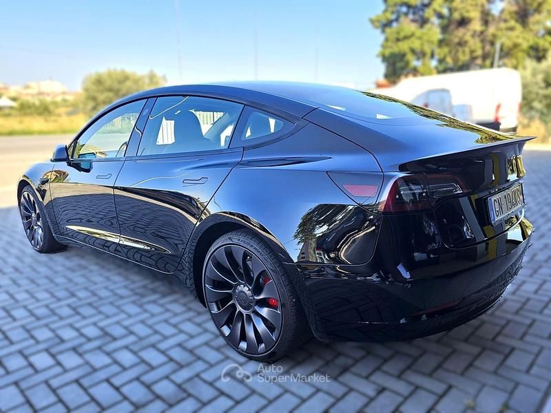 Begagnad Tesla Model 3 Performance 155 kW (211 HK) 2023 Svart Sedan