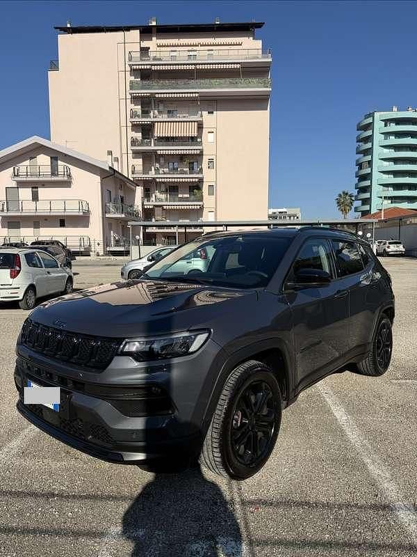 Usata Jeep Compass Night Eagle 131 CV (96 kW) 2022 Grigio SUV