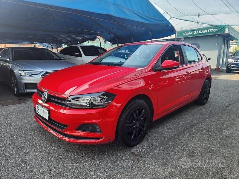 Usata VW Polo Comfortline 65 CV (47 kW) 2017 Rosso Berlina