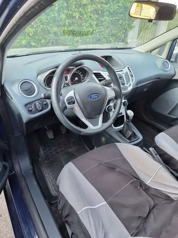 Usata Ford Fiesta 87 CV (63 kW) 2009 Berlina