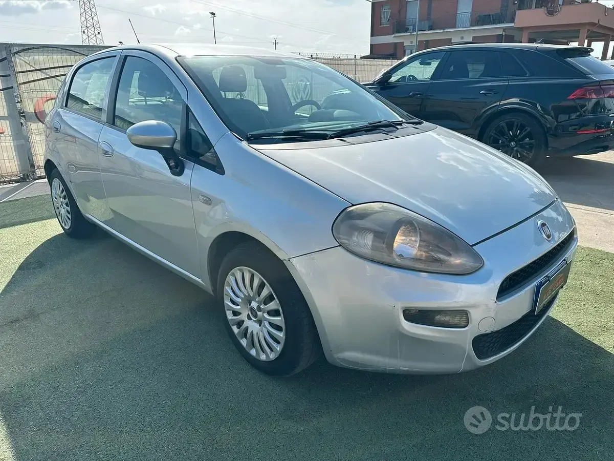 Usata Fiat Punto Evo Lounge 75 CV (55 kW) 2012 Grigio Utilitaria