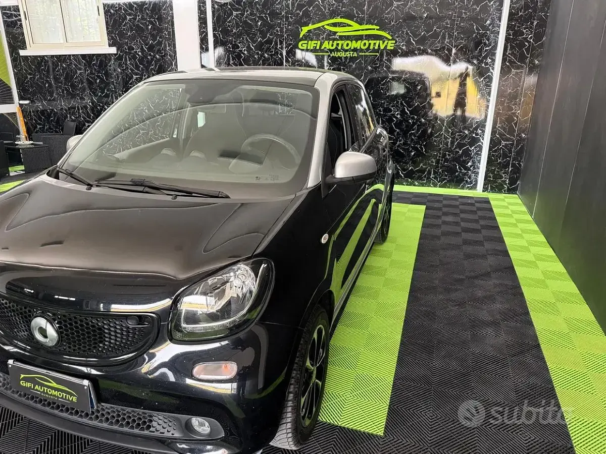 Usata Smart ForFour Passion 71 CV (52 kW) 2016 Nero Utilitaria