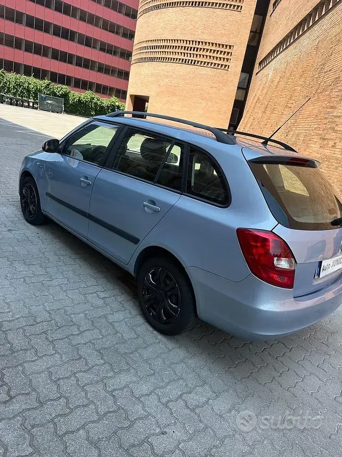 Usata Skoda Fabia Style 90 CV (66 kW) 2011 Viola Station wagon