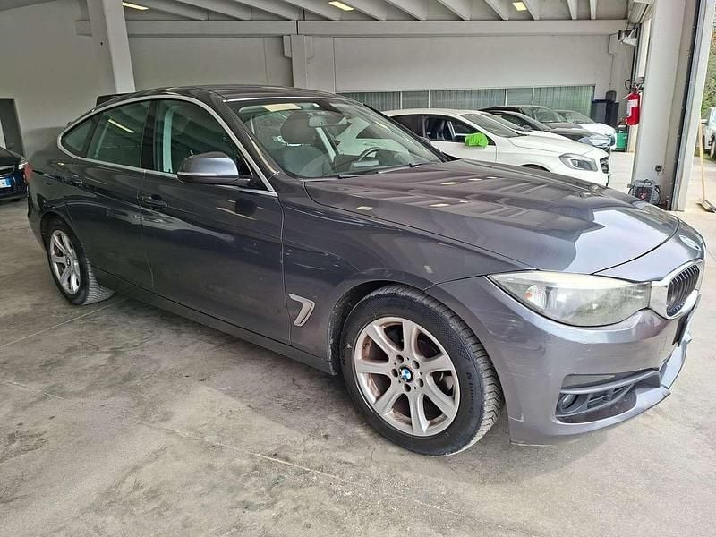 Usata BMW 318 Gran Turismo 150 CV (110 kW) 2016 Grigio Berlina
