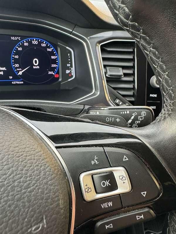 Usata VW T-Roc Sportline 150 CV (110 kW) 2021 Grigio SUV