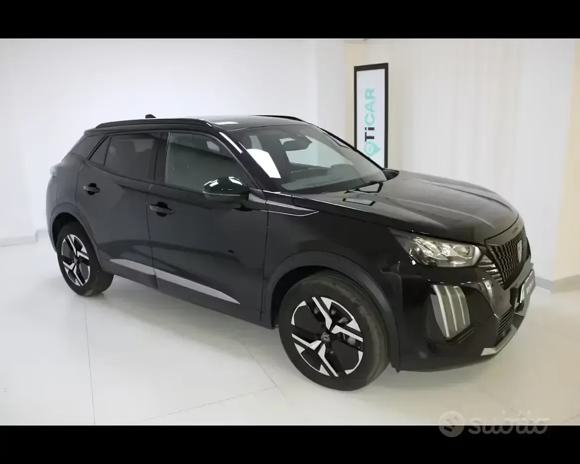 Usata Peugeot 2008 Allure 131 CV (96 kW) 2025 Nero perla SUV
