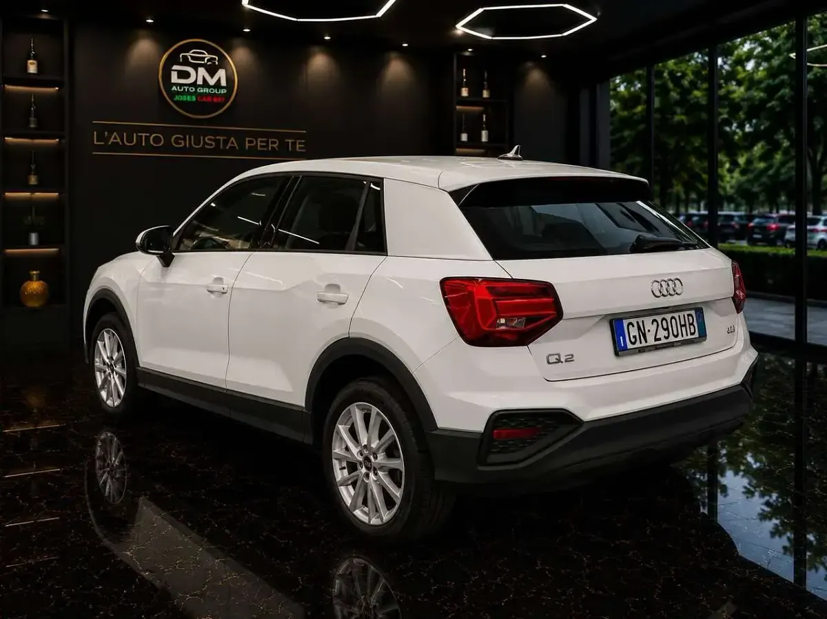 Usata Audi Q2 Business Plus 116 CV (85 kW) 2023 Bianca madre perla SUV