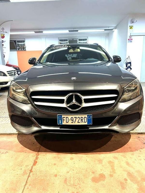 Usata Mercedes C180 Exclusive 116 CV (85 kW) 2016 Grigio Station wagon