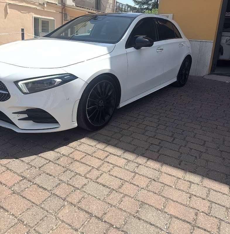 Usata Mercedes A180 Premium 116 CV (85 kW) 2019 Berlina