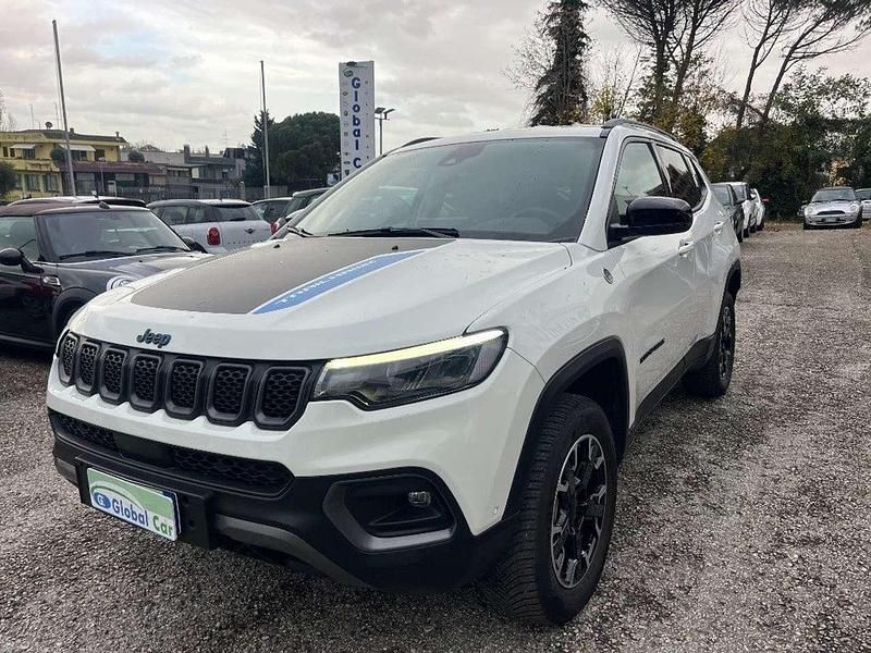 Usata Jeep Compass Trailhawk 240 CV (176 kW) 2023 Bianco SUV