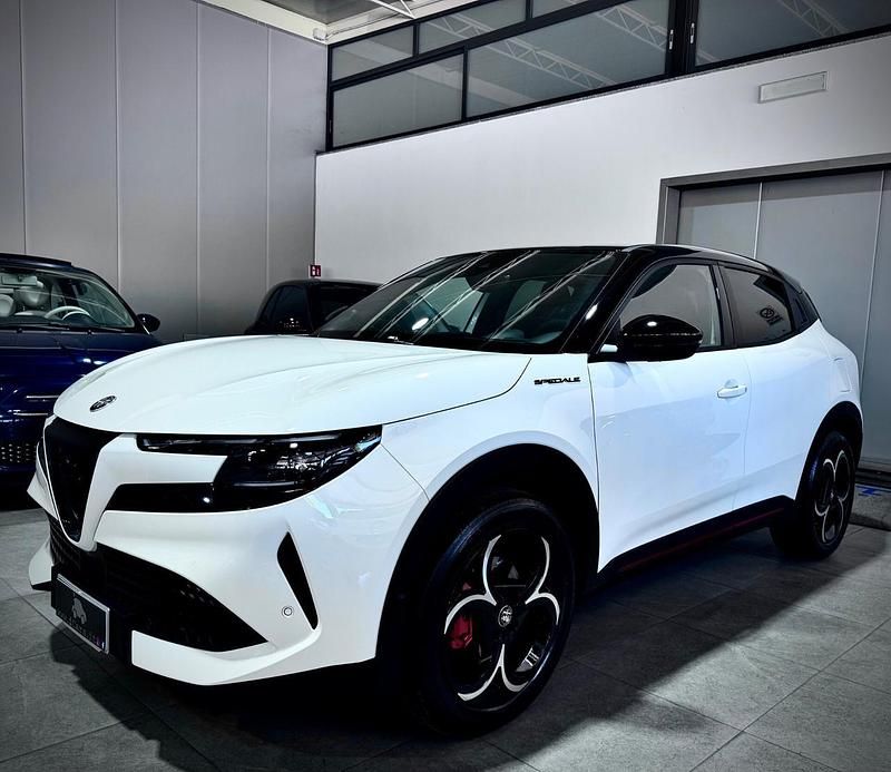 Usata Alfa Romeo GT Junior Edizione Speciale 135 CV (99 kW) 2025 Bianco Station wagon