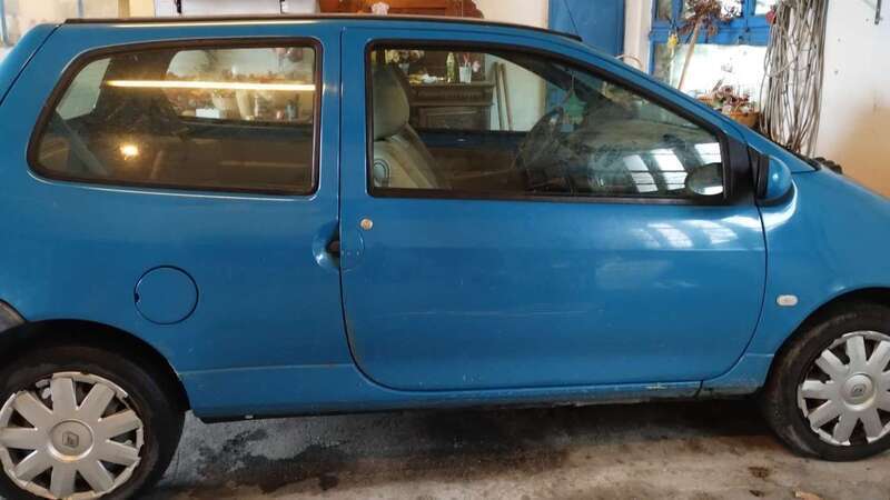 Usato 2003 Renault Twingo 1.1 Benzin 58 CV (2.300 €)