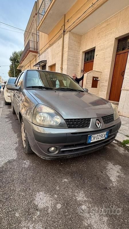 Usata Renault Clio II 2003 Grigio Berlina