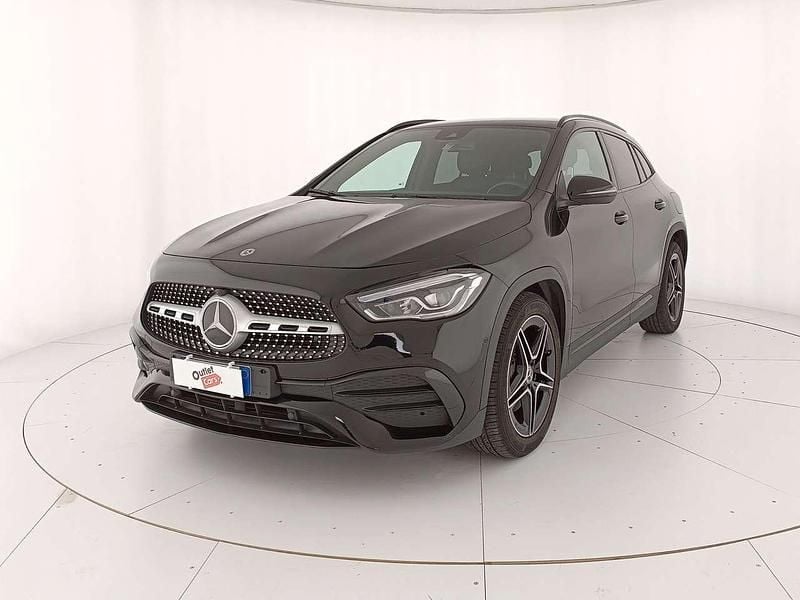 Usata Mercedes GLA200 Premium 150 CV (110 kW) 2023 Nero metallizzato SUV