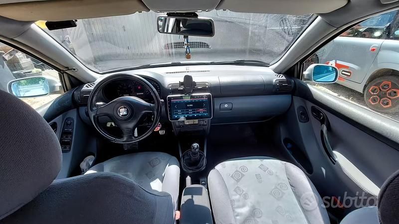 Usata Seat Leon 90 CV (66 kW) 2000 Berlina