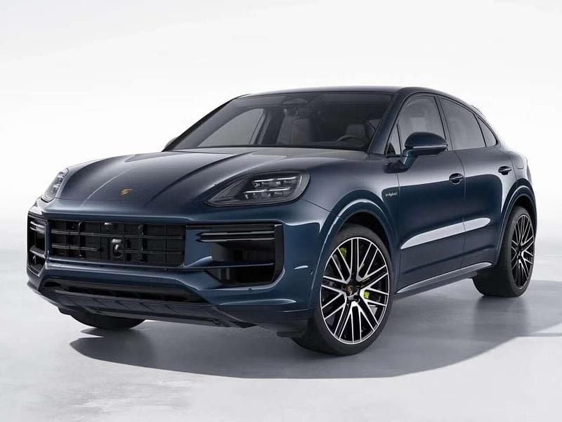Usata Porsche Cayenne Turbo 740 CV (544 kW) 2024 Blu algarve metallizzato SUV