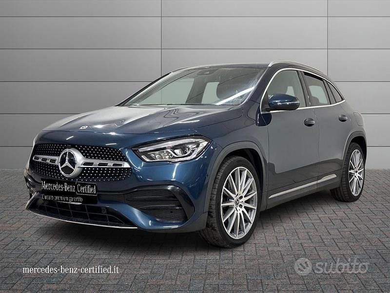 Blu Usata 2022 Mercedes GLA200 Premium SUV | 38.500 € (Molto cara) - Immagine 1/4