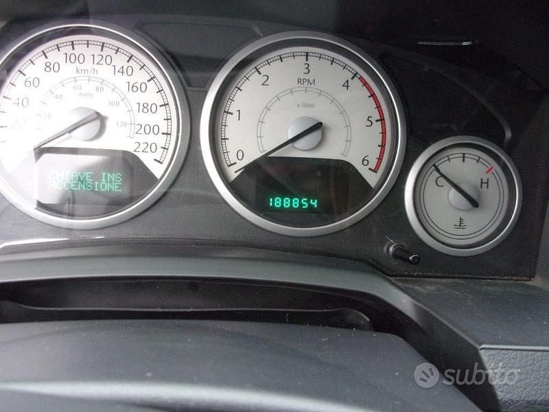 Usata Chrysler Grand Voyager Limited 163 CV (119 kW) 2010 Nero Monovolume