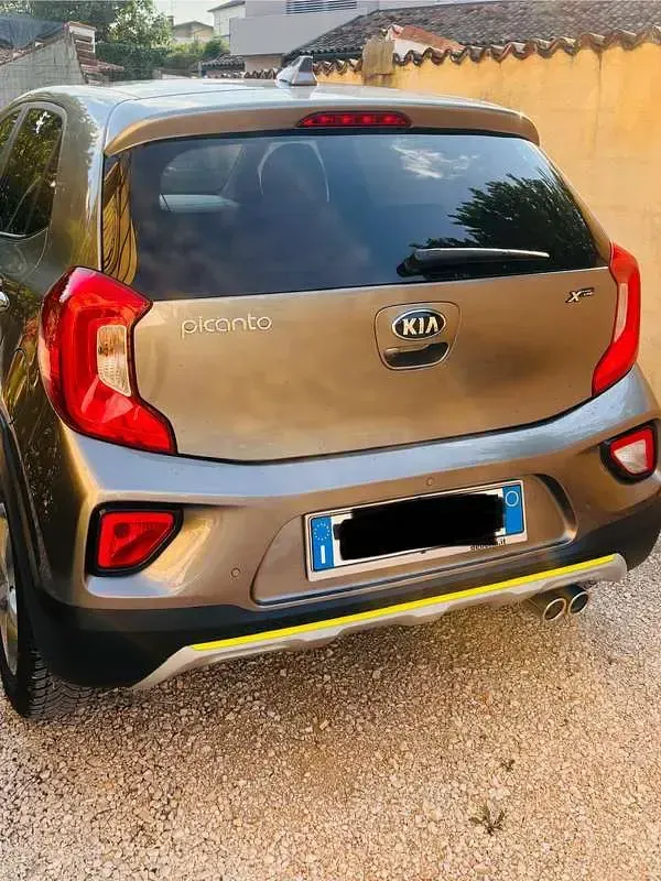 Usata Kia Picanto X-Line 101 CV (74 kW) 2020 Utilitaria