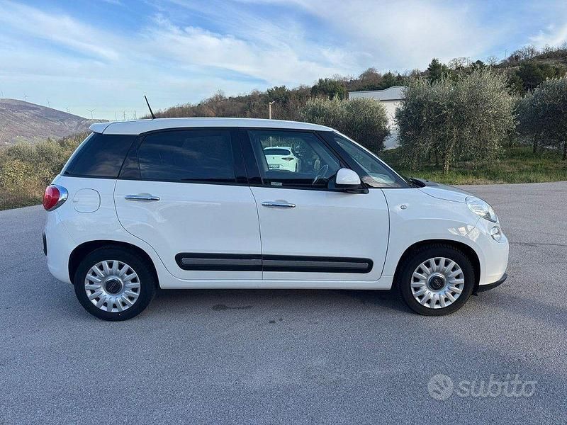 Usata Fiat 500L Pop Star 105 CV (77 kW) 2016 Bianco Monovolume